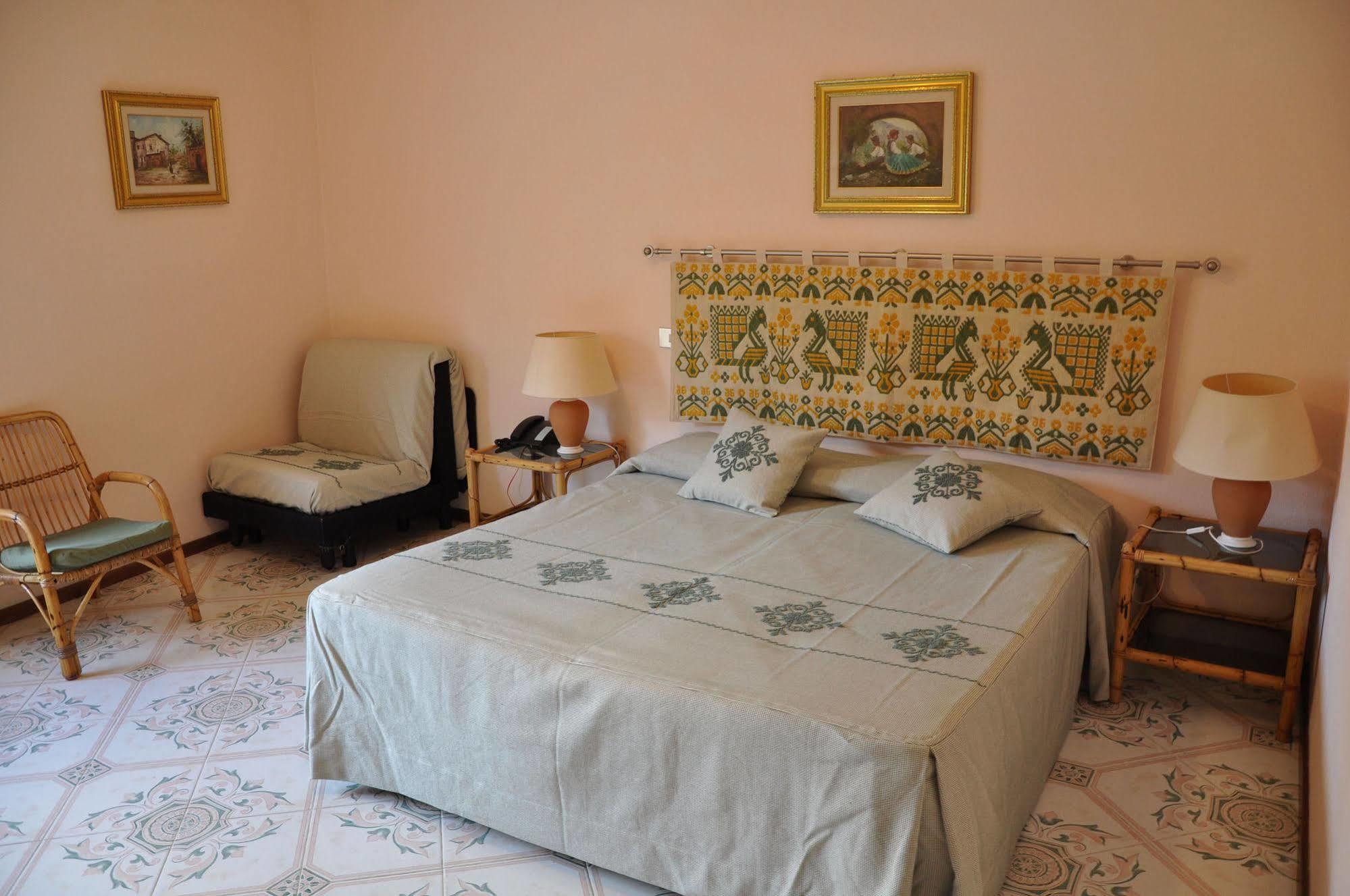 Hotel L'Oasi كالا غونوني المظهر الخارجي الصورة